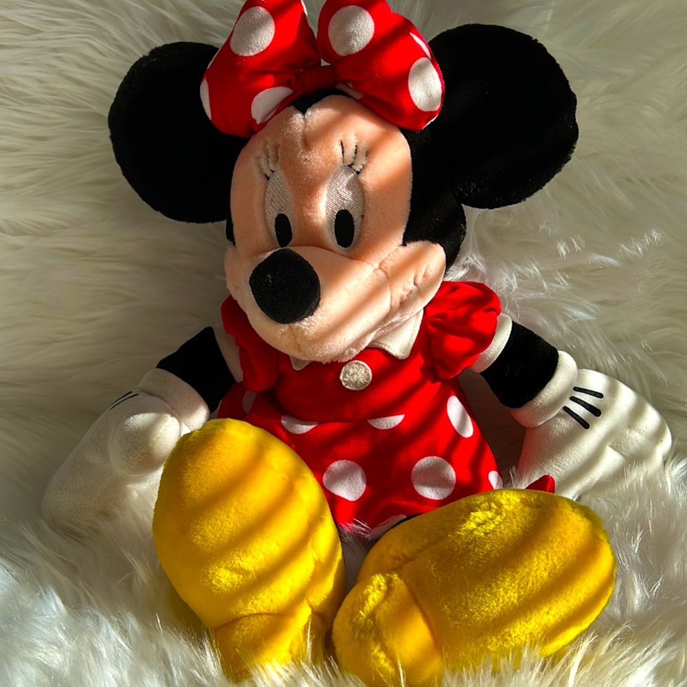 Disney’s Minnie Mouse plush 18”